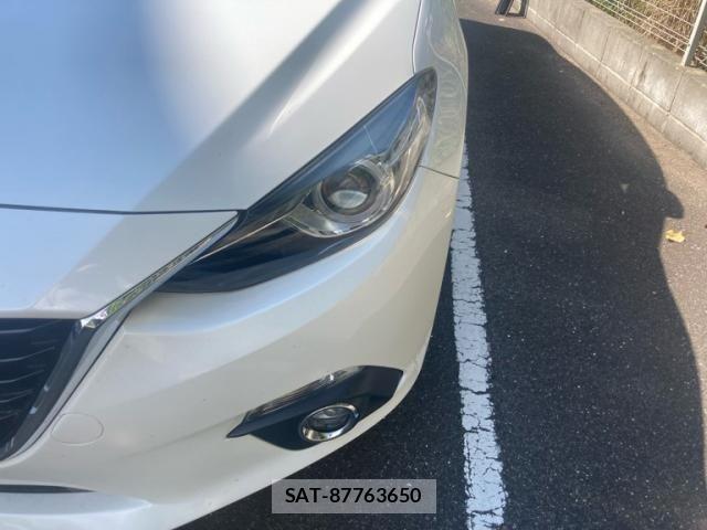 Mazda AXELA HYBRID 2015-12 8658126-2