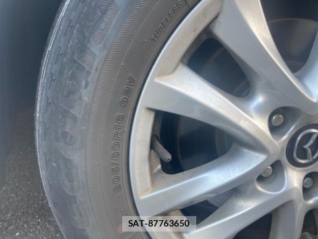 Mazda AXELA HYBRID 2015-12 8658126-4