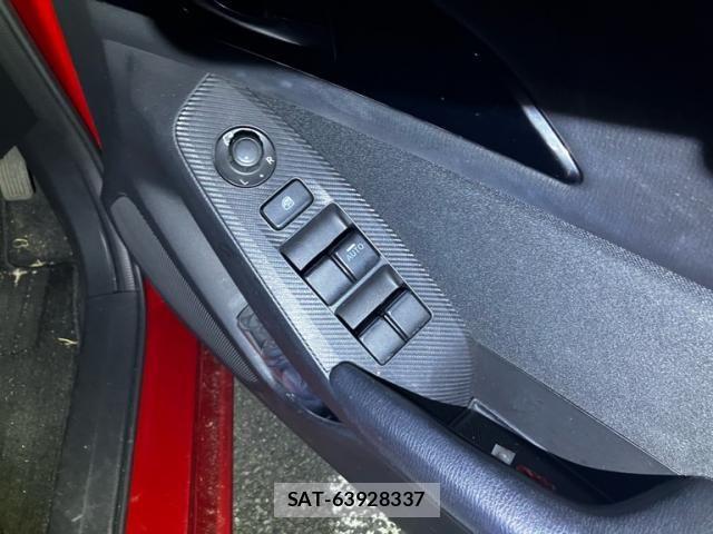Mazda AXELA HYBRID 2013-12 8658128-10