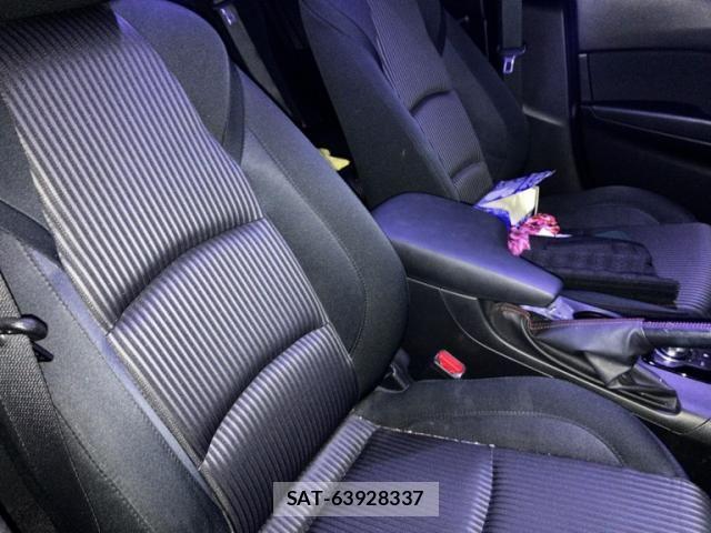 Mazda AXELA HYBRID 2013-12 8658128-13