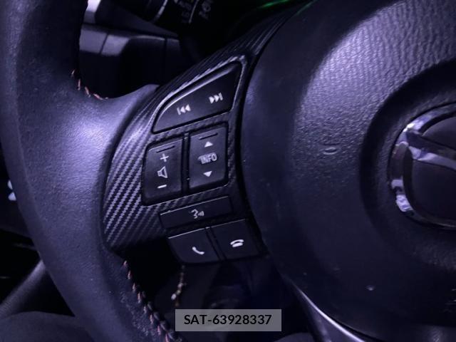 Mazda AXELA HYBRID 2013-12 8658128-17