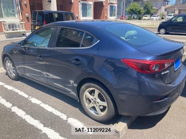 Mazda AXELA HYBRID 2013-12 8685203-1