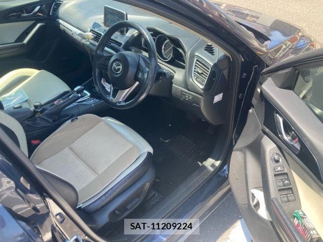 Mazda AXELA HYBRID 2013-12 8685203-8