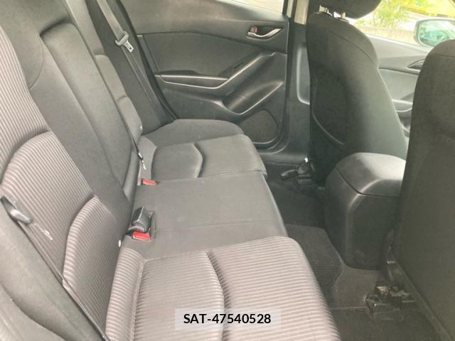 Mazda AXELA HYBRID 2014-08 8878795-11