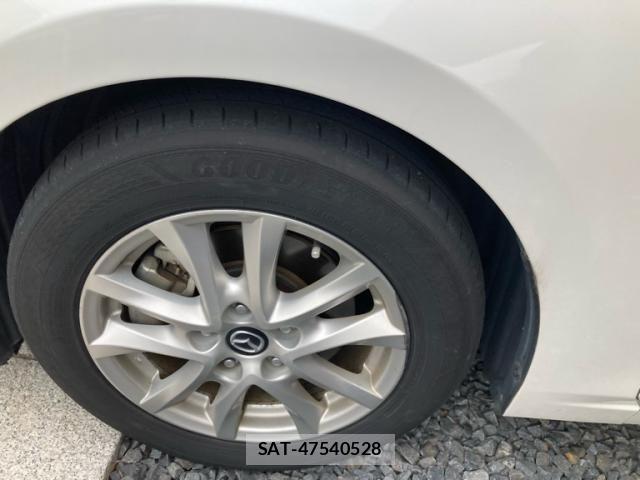 Mazda AXELA HYBRID 2014-08 8878795-7