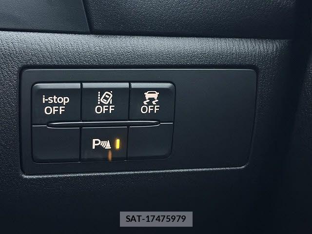 Mazda AXELA 2017-03 3903828-18