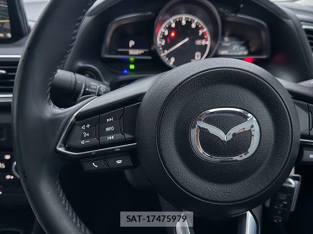 Mazda AXELA 2017-03 3903828-20