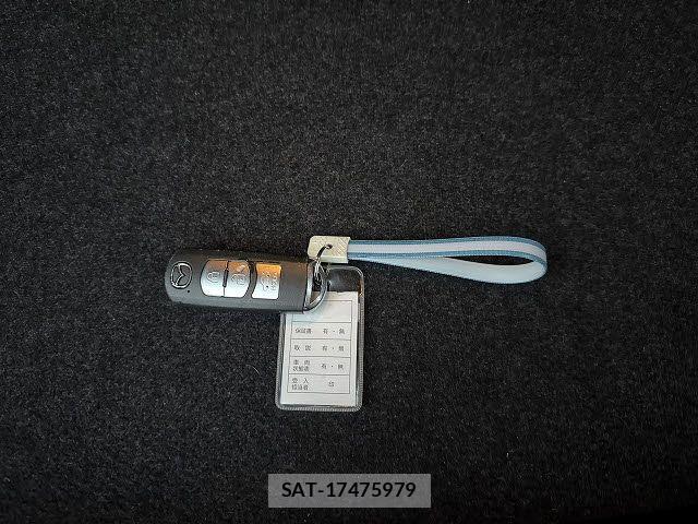 Mazda AXELA 2017-03 3903828-22