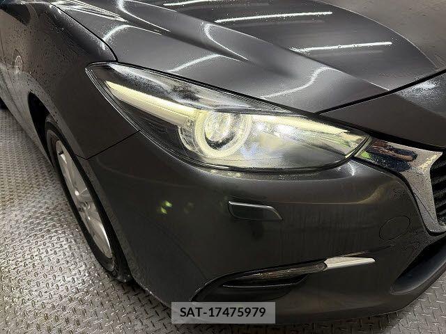 Mazda AXELA 2017-03 3903828-24