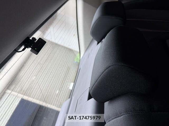 Mazda AXELA 2017-03 3903828-26