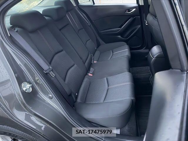 Mazda AXELA 2017-03 3903828-4