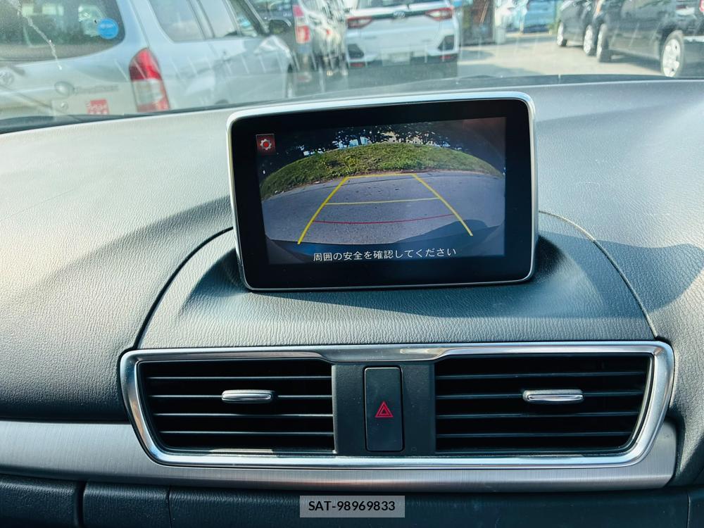 Mazda AXELA 2015-09 8119962-17