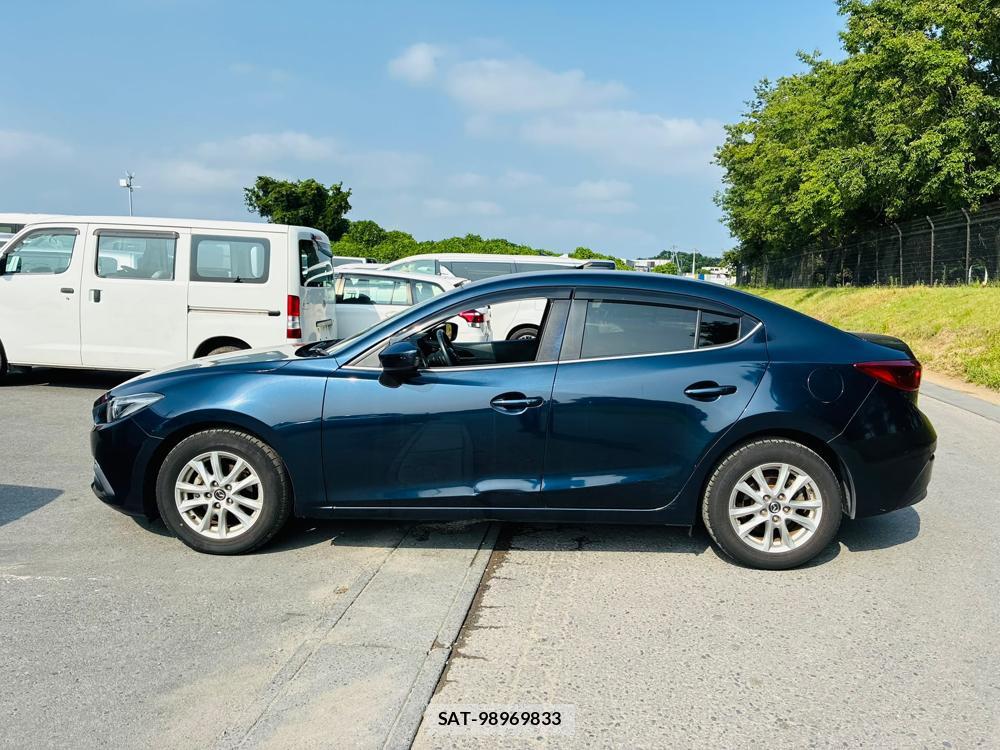 Mazda AXELA 2015-09 8119962-1