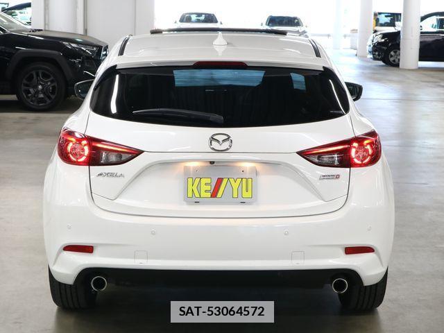 Mazda AXELA SPORT 2018-04 2006547-5
