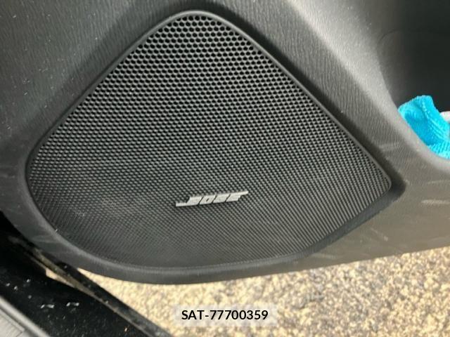 Mazda AXELA SPORT 2018-03 4038727-28