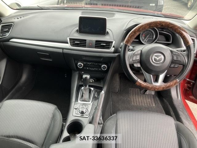 Mazda AXELA SPORT 2015-02 7687995-8