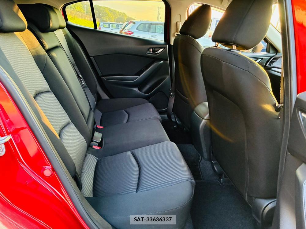 Mazda AXELA SPORT 2015-02 7687995-9