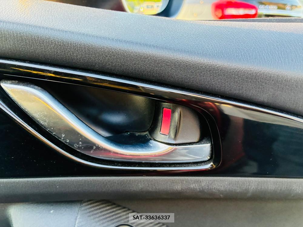 Mazda AXELA SPORT 2015-02 7687995-20