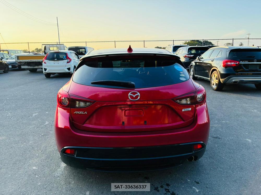 Mazda AXELA SPORT 2015-02 7687995-3