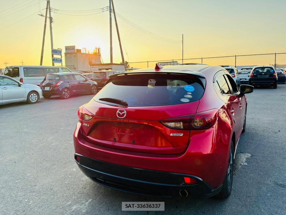 Mazda AXELA SPORT 2015-02 7687995-4