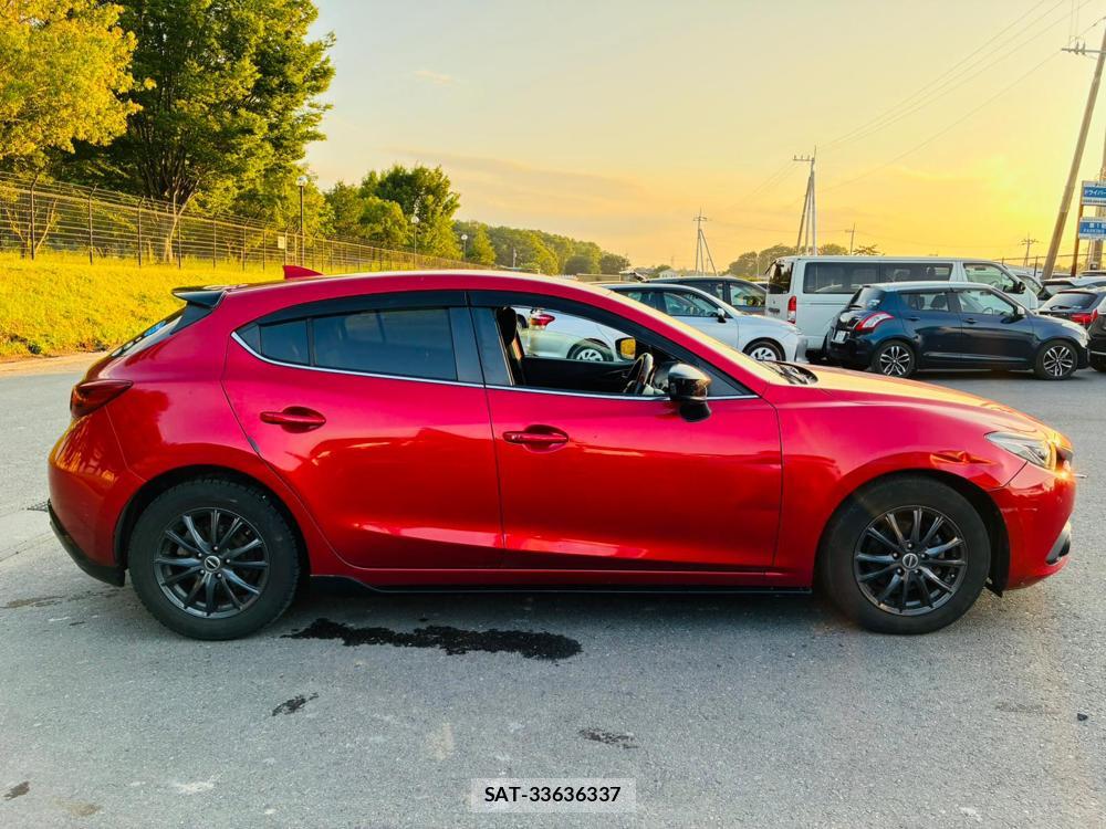 Mazda AXELA SPORT 2015-02 7687995-5