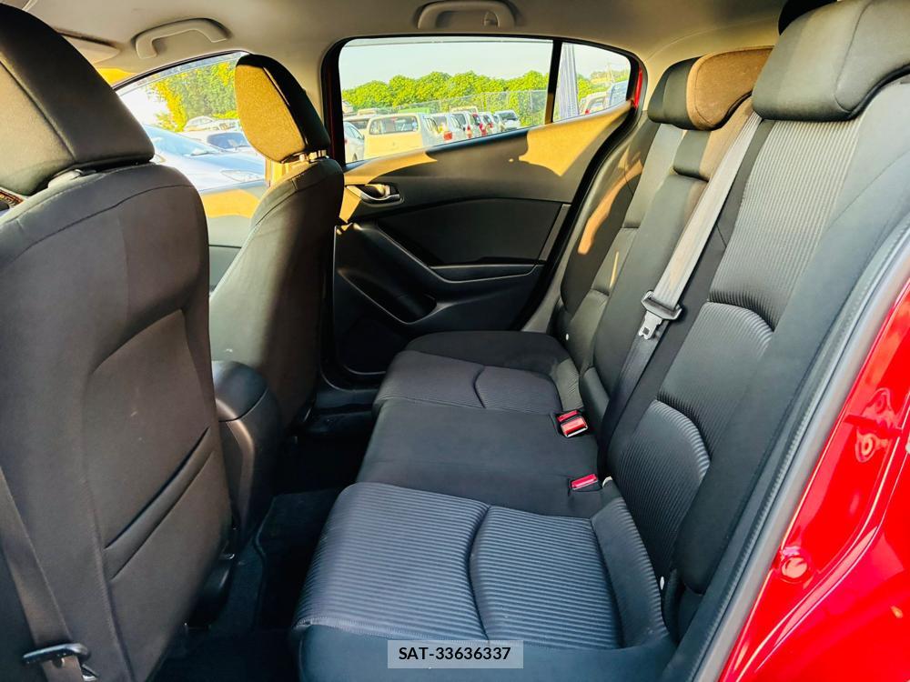 Mazda AXELA SPORT 2015-02 7687995-8