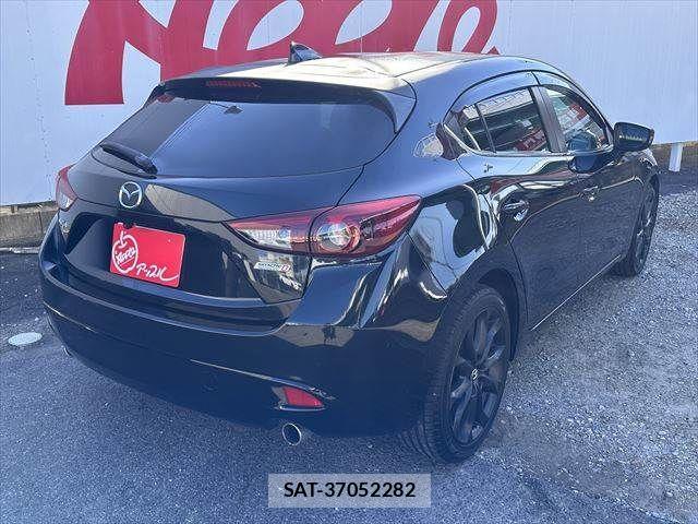 Mazda AXELA SPORT 2015-11 519204-14