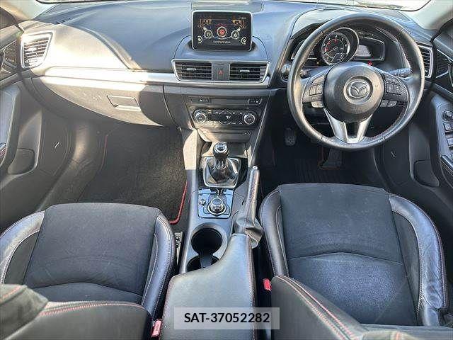 Mazda AXELA SPORT 2015-11 519204-1