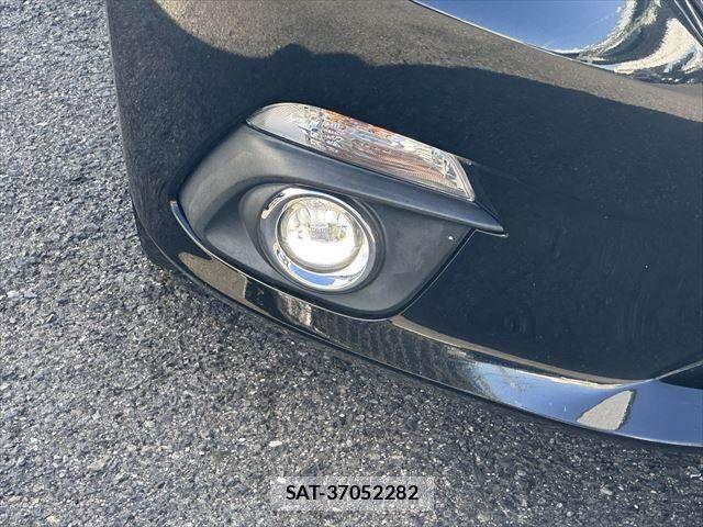 Mazda AXELA SPORT 2015-11 519204-28