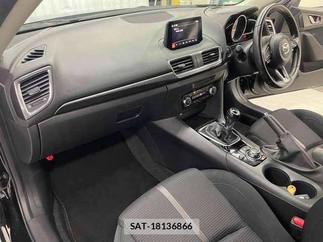 Mazda AXELA SPORT 2018-08 841705-7