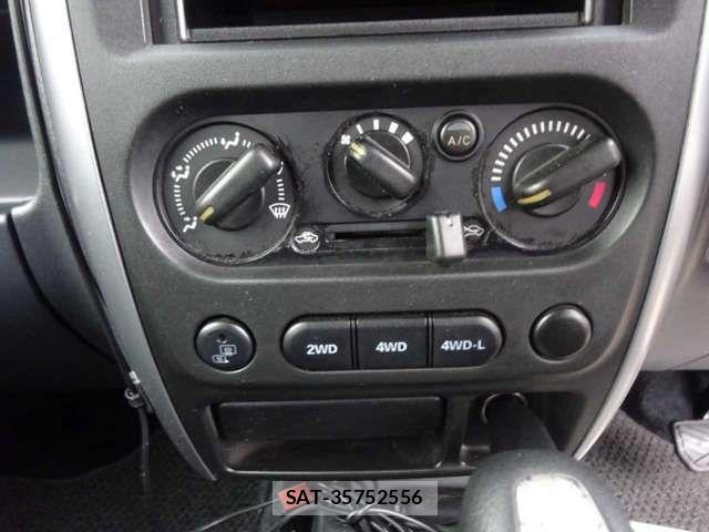 Mazda AZ-OFFROAD 2008-07 7215141-16