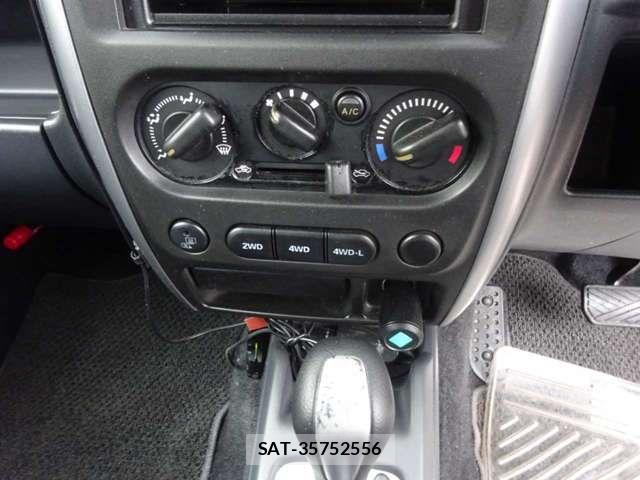 Mazda AZ-OFFROAD 2008-07 7215141-17