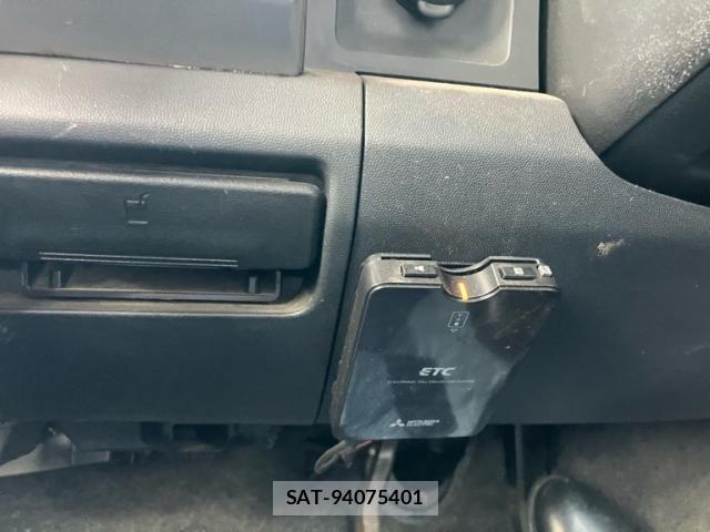 Mazda AZ-WAGON 2005-11 7453065-18