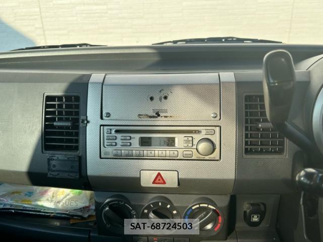 Mazda AZ-WAGON 2005-01 7978579-16
