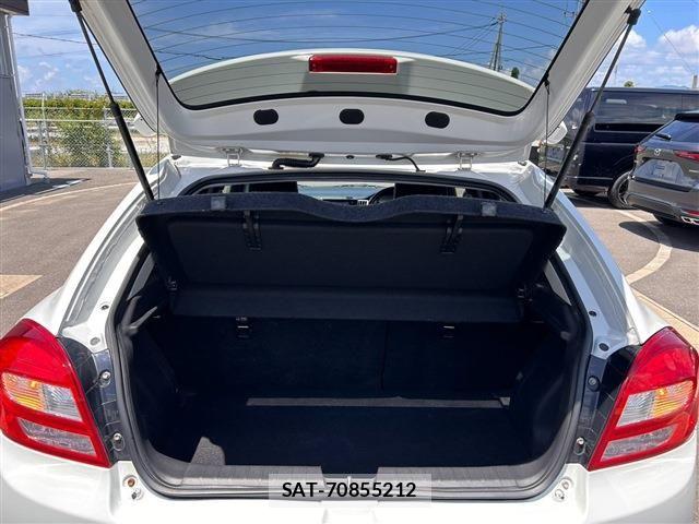 Suzuki BALENO 2017-01 8313228-17