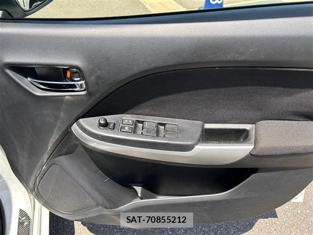 Suzuki BALENO 2017-01 8313228-24