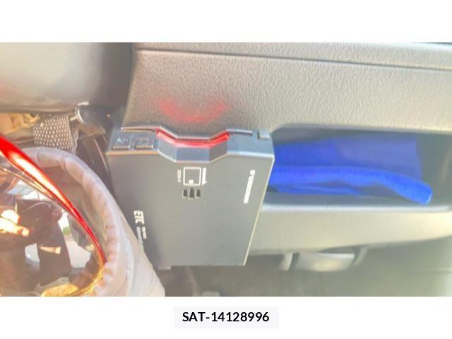 Suzuki BALENO 2017-01 8665838-17