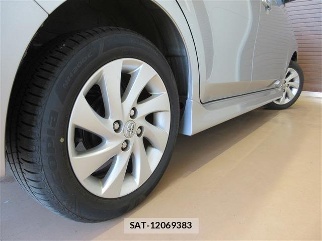 Toyota BB 2011-10 4038768-3