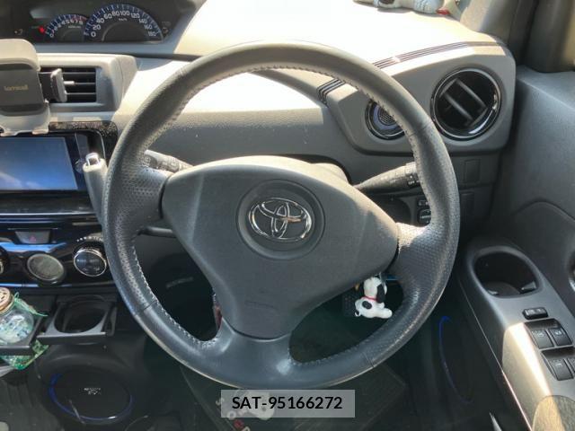Toyota BB 2013-05 4930640-16