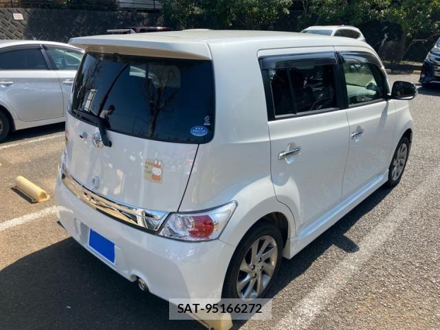 Toyota BB 2013-05 4930640-2