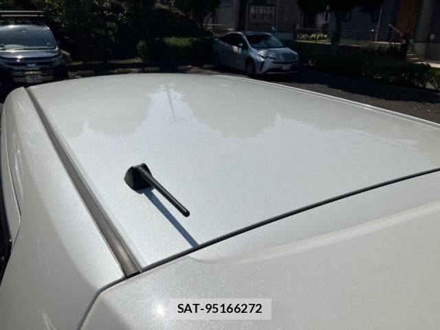 Toyota BB 2013-05 4930640-4