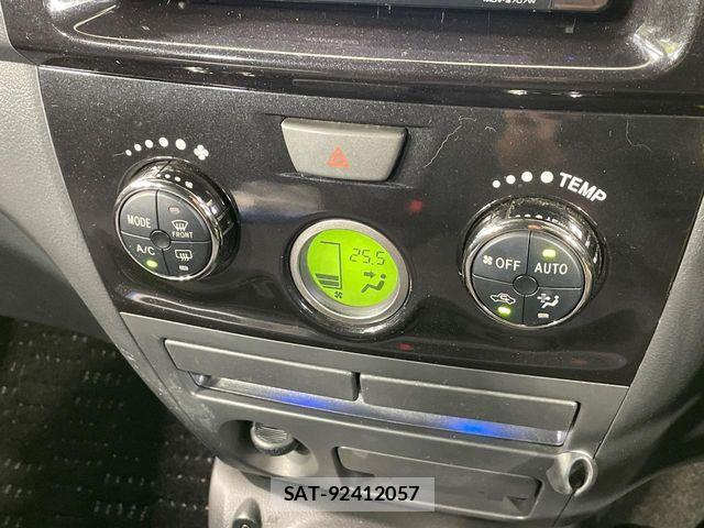 Toyota BB 2013-05 6715702-6