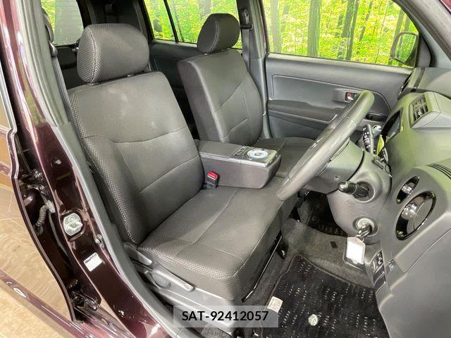 Toyota BB 2013-05 6715702-7