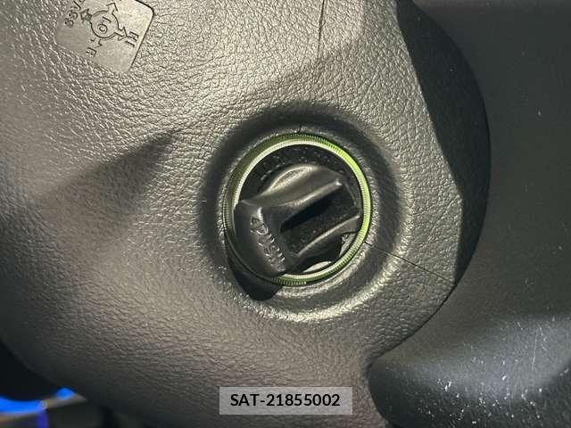 Toyota BB 2009-10 6902422-12