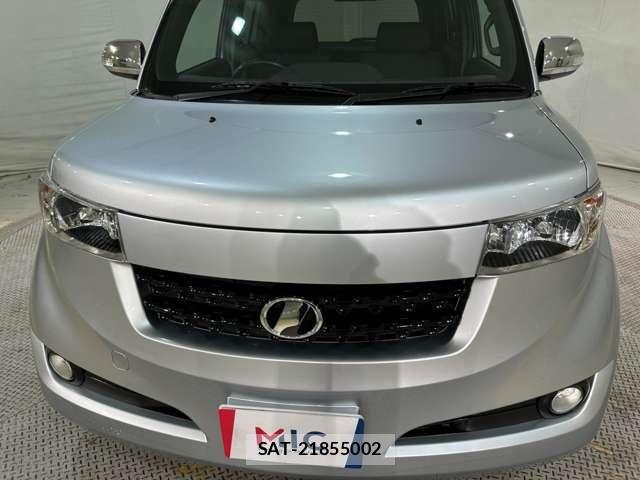 Toyota BB 2009-10 6902422-27