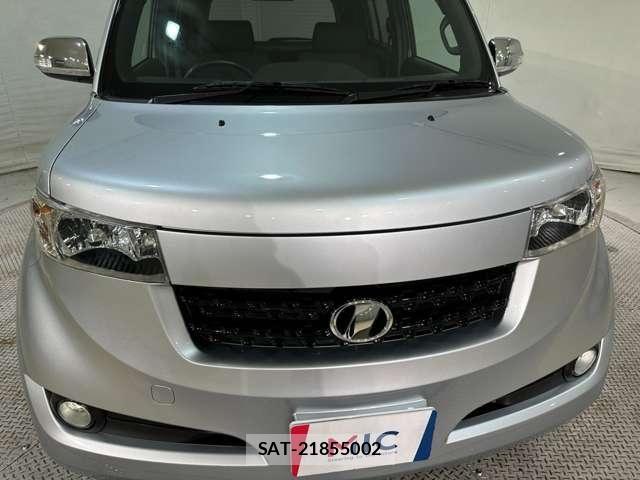 Toyota BB 2009-10 6902422-28