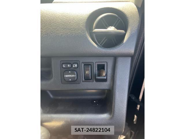 Toyota BB 2000-12 6902427-12