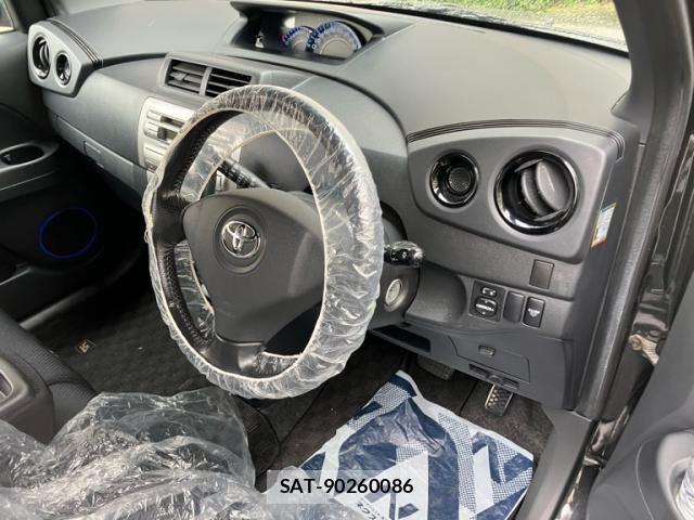 Toyota BB 2006-01 7057549-15