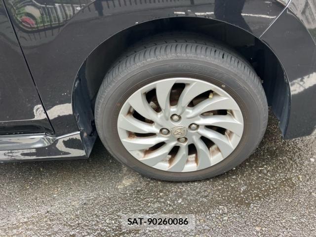Toyota BB 2006-01 7057549-5
