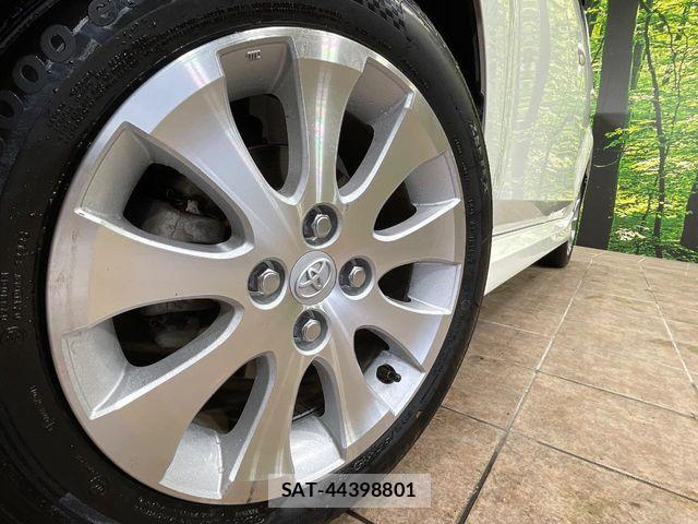 Toyota BB 2009-07 7215153-12